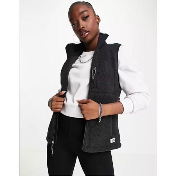 The North Face Black Cragmont Fleece Vest Size Medium Athletic Winter Snow - Picture 1 of 16